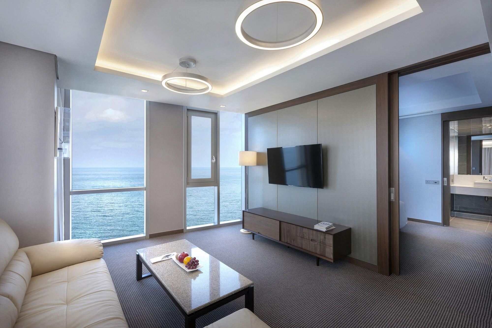 Hotel Regent Marine The Blue Jeju Exterior photo